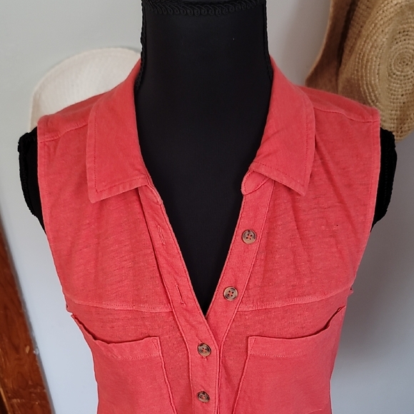 Sonoma Coral Sleeveless Women's Blouse - Picture 2 of 7